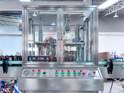 M&aacute;quina de llenado de aerosol