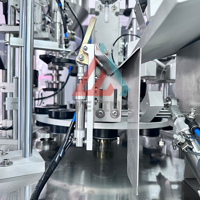 Producent automatycznych maszyn do napełniania i zamykania rur laserowych o niskiej cenie 