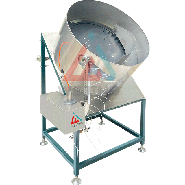 Automatick&yacute; stroj s hlin&iacute;kov&yacute;m a c&iacute;nov&yacute;m ventilem