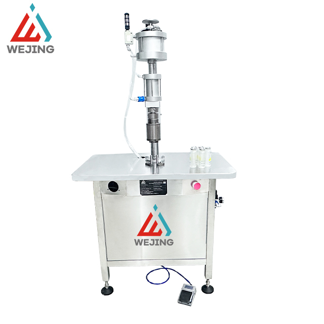 Poloautomatick&yacute; těsnic&iacute; stroj na aerosolov&eacute; spreje pro vnějš&iacute; těsněn&iacute; aerosolov&yacute;ch produktů