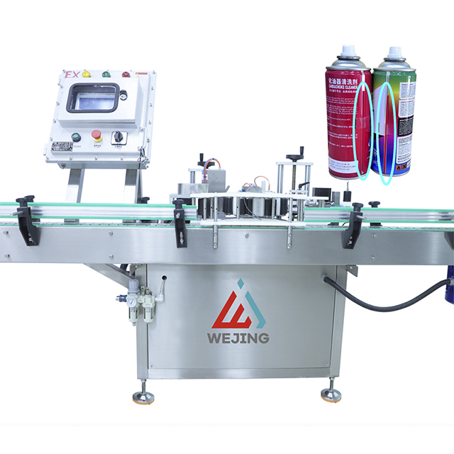 Aerosolisuihket&ouml;lkin t&auml;ytt&ouml;kone erilaisten kemiallisten tuotteiden t&auml;ytt&ouml;tiivistykseen